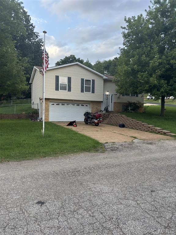 1891 Waybridge Ln, Fenton, MO 63026 - photo 1