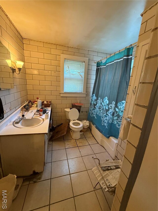 1215 E 6th St, Alton, IL 62002