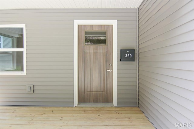 320 E Davidson Ave, Chaffee, MO 63740 - entrance to property