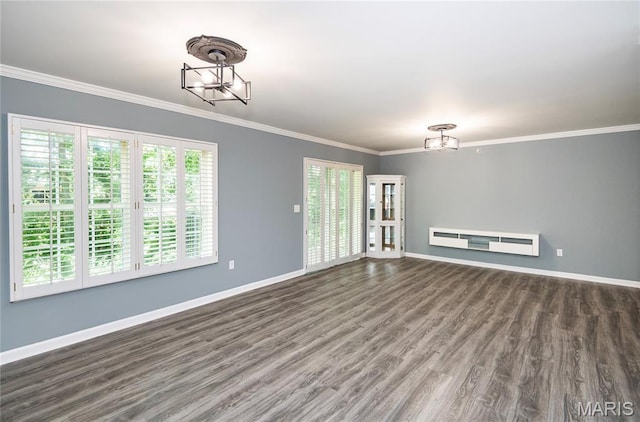 3624 Colonia Pl Unit B, Saint Louis, MO 63125 - unfurnished living room featuring a chandelier, wood finished floors, and ornamental molding