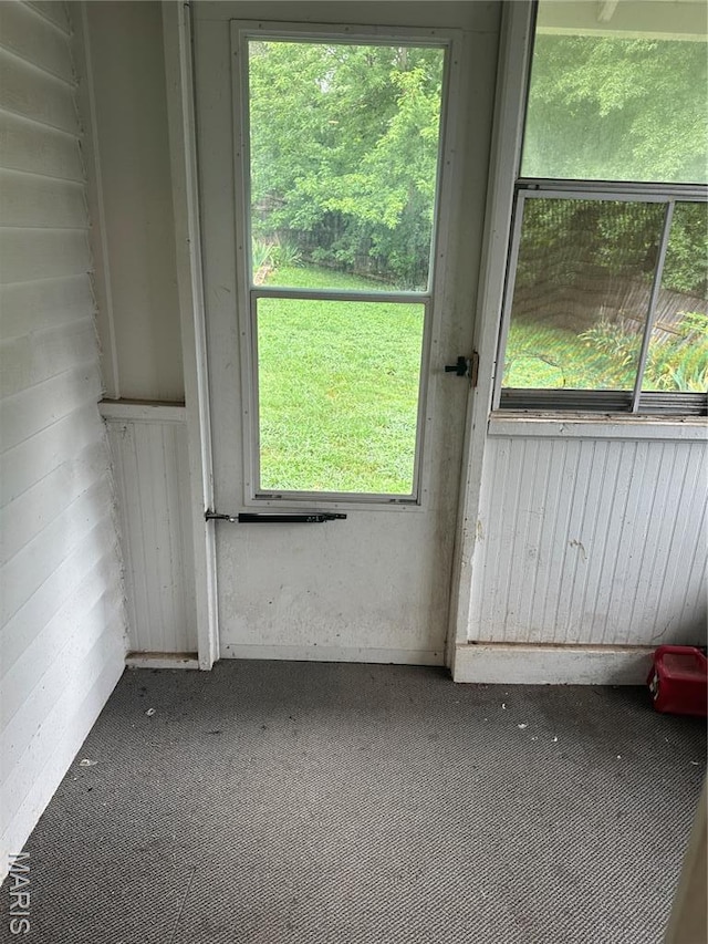 806 Pleasant St, Hannibal, MO 63401 - view of unfurnished sunroom