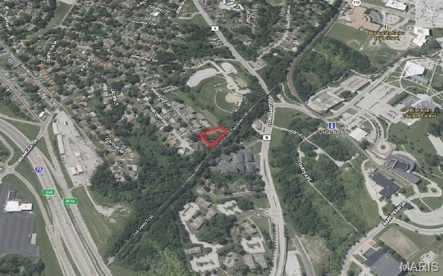 7748 Springdale Dr, Saint Louis, MO 63121