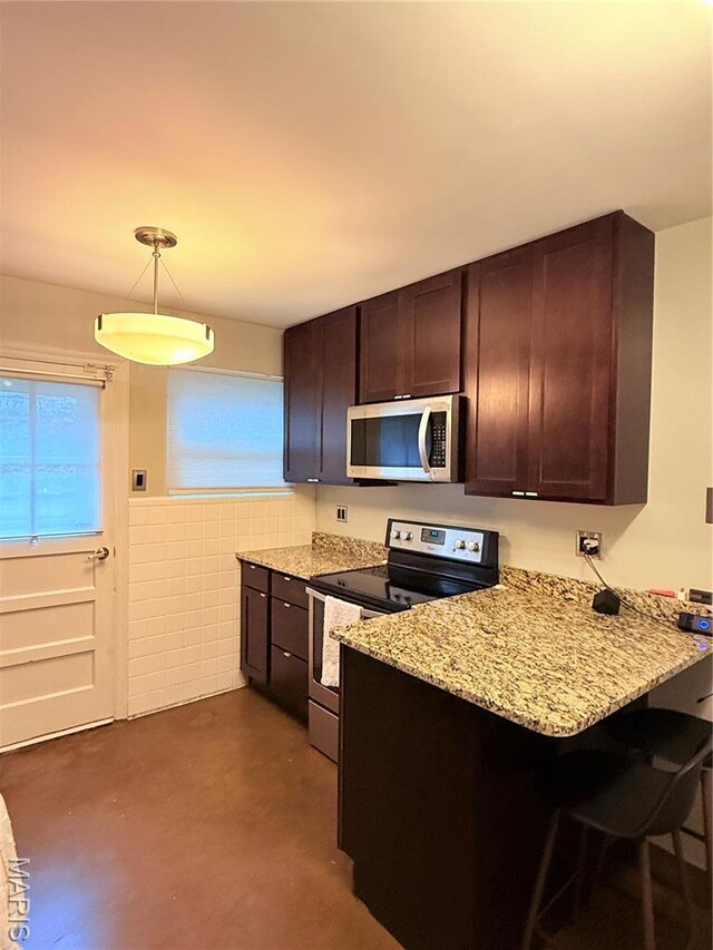 716 Nancy Pl, Ferguson, MO 63135