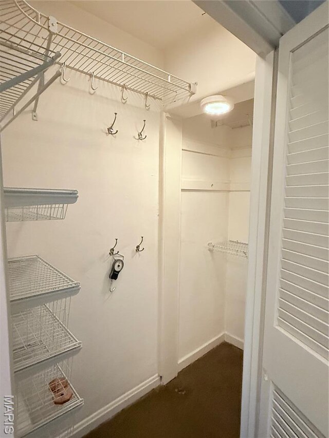 716 Nancy Pl, Ferguson, MO 63135