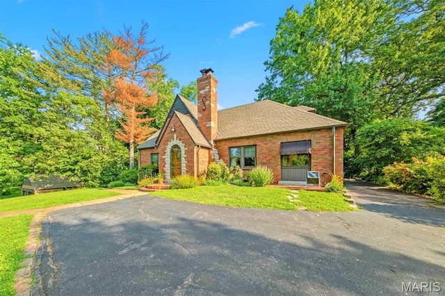 1407 Coburg Lands Dr, Bellefontaine Nghbrs, MO 63137 - photo 3