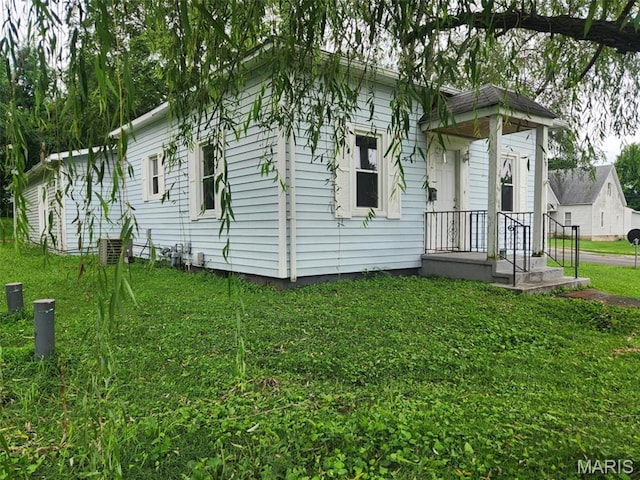 728 W Saint Louis Ave, Vandalia, IL 62471 - photo 2