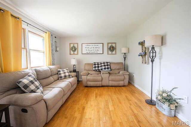 416 Wyoming St, Bethalto, IL 62010 - photo 2