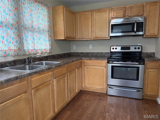 200 Tomlinson St, East Alton, IL 62024 - photo 3