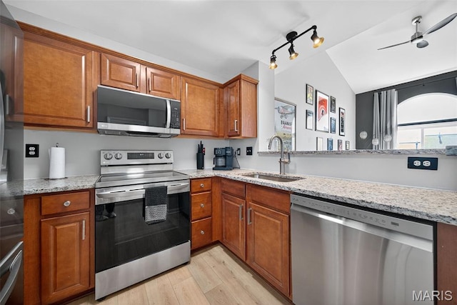 630 Country Village Dr, Lake St Louis, MO 63367 - photo 2