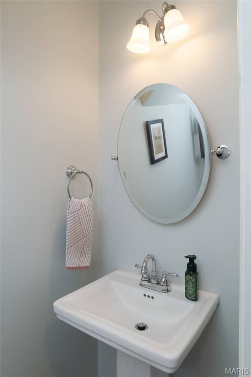 5421 Itaska St, Saint Louis, MO 63109 - photo 19