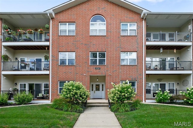 6240 Sunshine Dr Unit 2A, Saint Louis, MO 63109 - photo 1