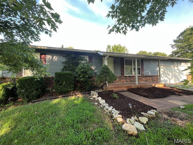 962 Martha Ave, Catawissa, MO 63015 - ranch-style home featuring brick siding and covered porch