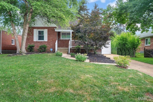 416 Hazelgreen Dr, Webster Groves, MO 63119 - photo 2