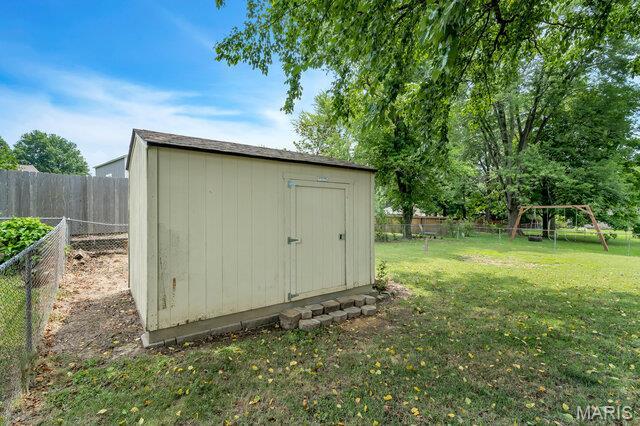 532 Chele Dr, Saint Charles, MO 63304 - photo 32