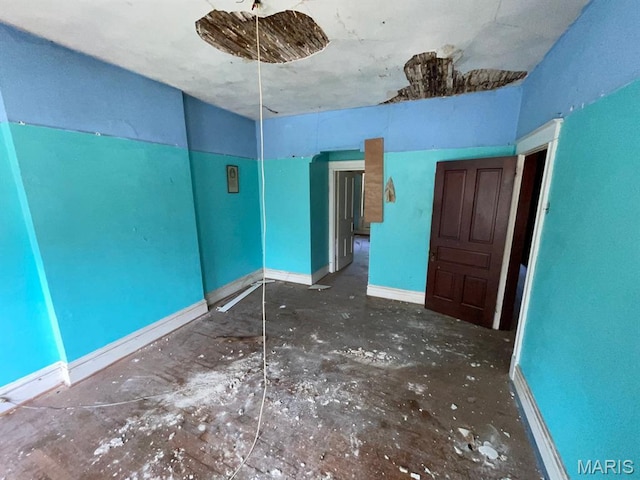 1063 Hornsby Ave, Saint Louis, MO 63147 - unfurnished room featuring baseboards