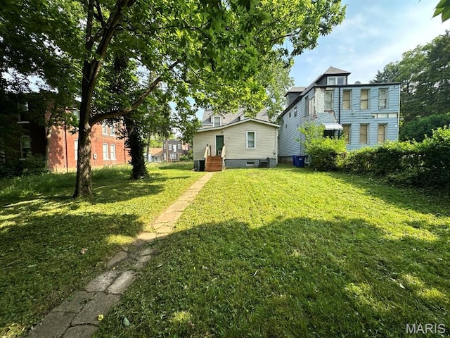 6624 Bartmer Ave, University City, MO 63130 - view of grassy yard