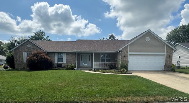 300 Kingsbury Ct, Highland, IL 62249 - photo 1