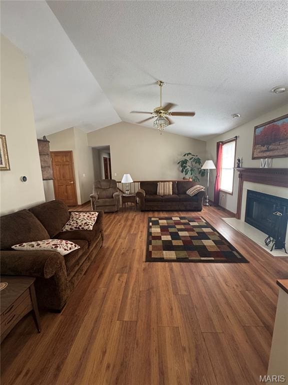 300 Kingsbury Ct, Highland, IL 62249 - photo 2