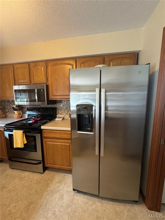 300 Kingsbury Ct, Highland, IL 62249 - photo 8