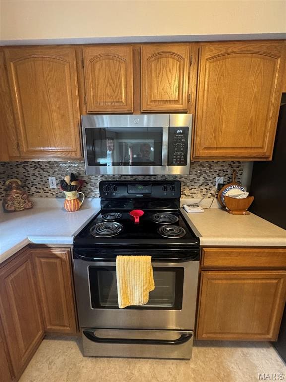 300 Kingsbury Ct, Highland, IL 62249 - photo 9