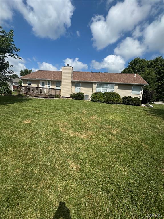 300 Kingsbury Ct, Highland, IL 62249 - photo 29