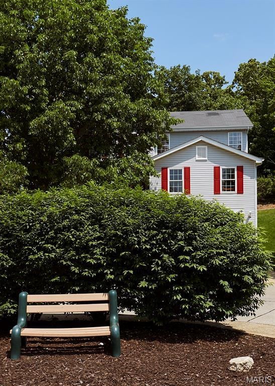 5600 Wickershire Ln, Mehlville, MO 63129 - photo 2