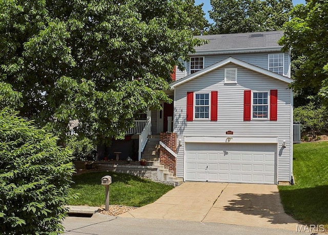 5600 Wickershire Ln, Mehlville, MO 63129 - photo 1