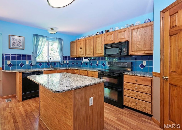 5600 Wickershire Ln, Mehlville, MO 63129 - photo 9