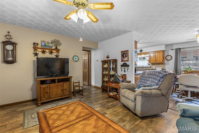 635 Woodgate St, Farmington, MO 63640 - photo 5