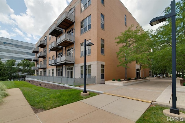 630 Emerson Rd Unit 403, Creve Coeur, MO 63141 - photo 34