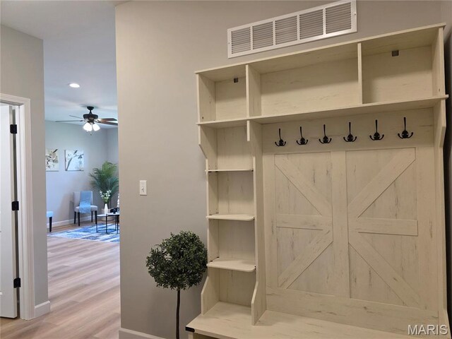 10107 Niblic Dr, Overland, MO 63114 - photo 10