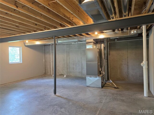 10107 Niblic Dr, Overland, MO 63114 - photo 26