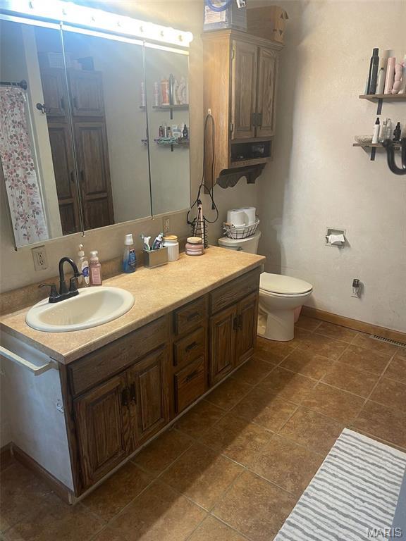 412 W College Ave, Shelbina, MO 63468 - photo 9