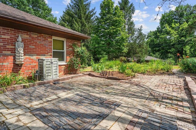 22 Kingsbury Dr, Swansea, IL 62226 - photo 36