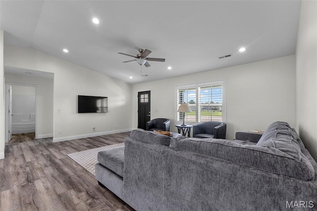303 Seabiscuit Dr, Sikeston, MO 63801 - photo 12