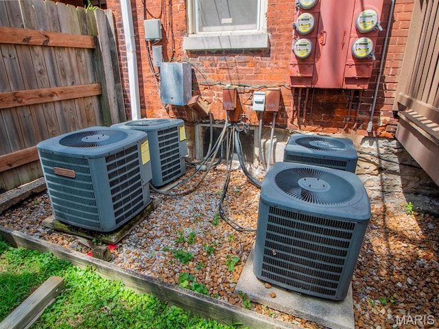 1006 Russell, Saint Louis, MO 63104 - photo 29