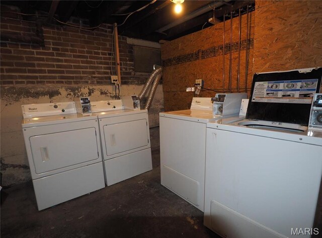 4219 Ellenwood Ave, Saint Louis, MO 63116 - photo 14