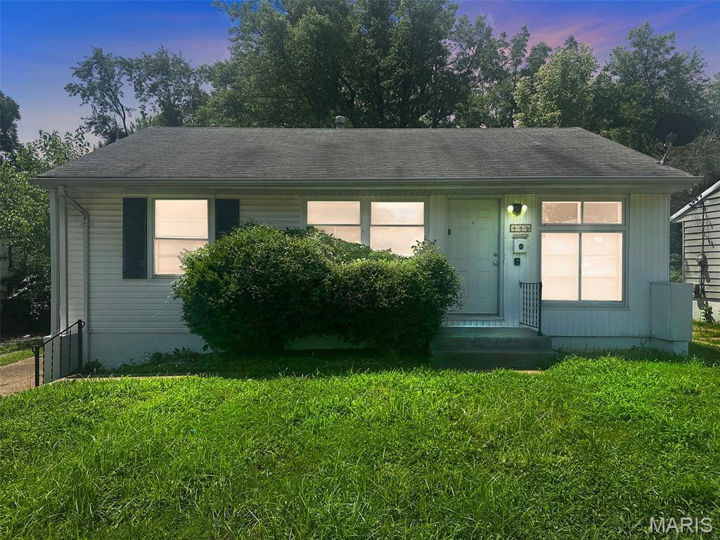 446 Cameron Rd, Riverview, MO 63137 - photo 1