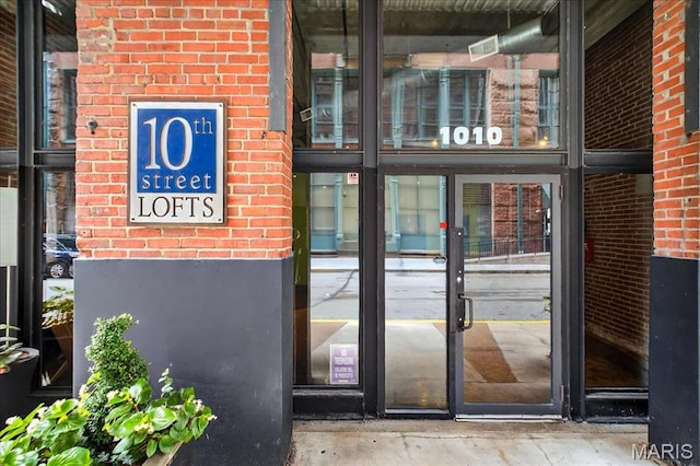 1010 Saint Charles St Unit 503, Saint Louis, MO 63101 - photo 1