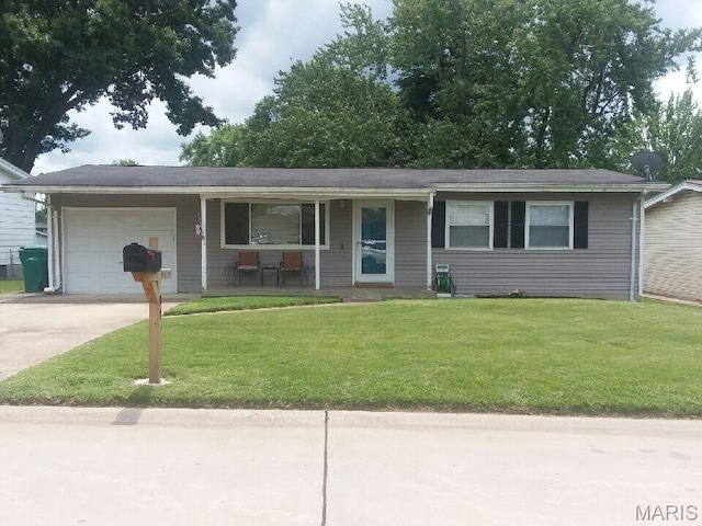 97 Huck Finn Dr, Saint Charles, MO 63303 - photo 1