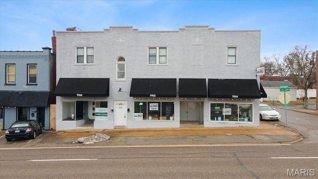 7910 Gravois Rd, Saint Louis, MO 63123 - photo 1