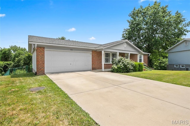 5846 Falcon View Ln, Oakville, MO 63129 - photo 1