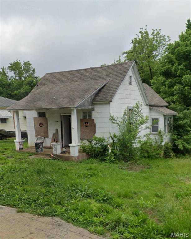 305 E Marvin Ave, Fredericktown, MO 63645 - photo 1