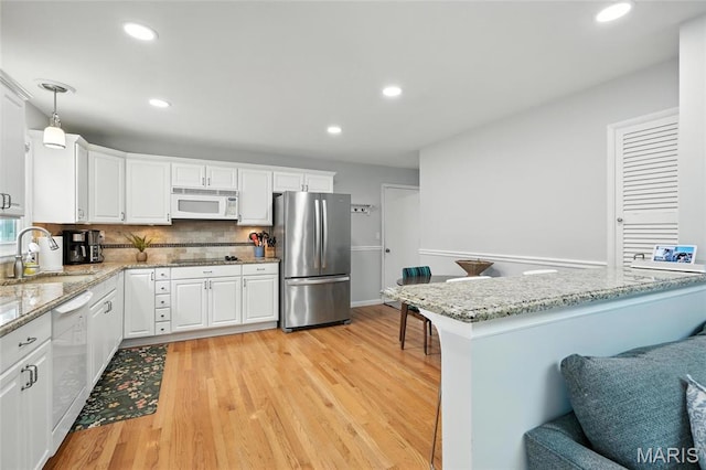 419 Trail Grove Ct, Ballwin, MO 63011 - photo 2
