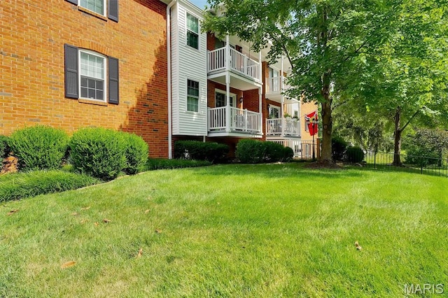 542 N Clay Ave Unit 8, Kirkwood, MO 63122 - photo 1