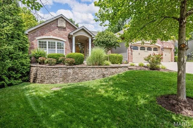 95 Charbonier Bluffs Dr, Florissant, MO 63031 - photo 2