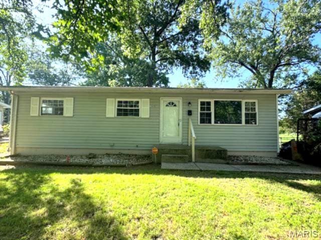1020 Forestwood Dr, Ferguson, MO 63135 - photo 1