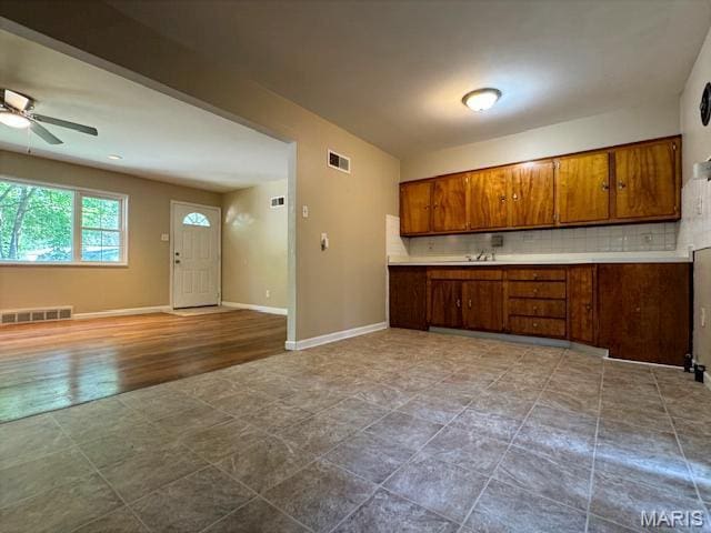 1020 Forestwood Dr, Ferguson, MO 63135 - photo 4