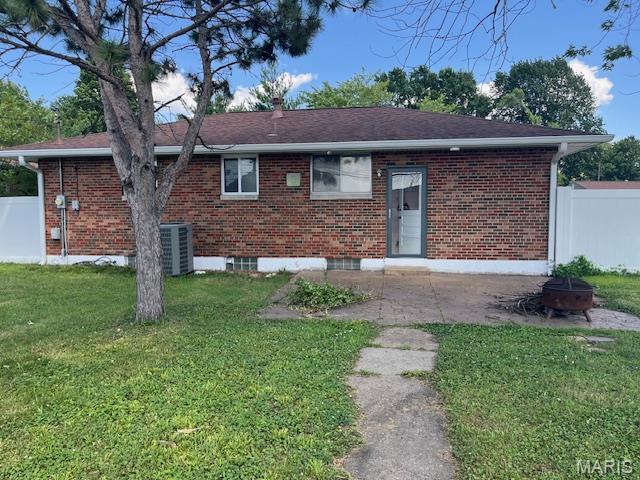 3233 Carlson Ave, Granite City, IL 62040 - photo 3