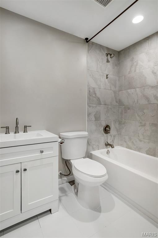 9432 Echo Ln, Overland, MO 63114 - photo 27